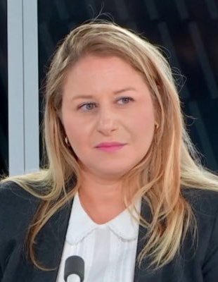 Mme Nadia Hai