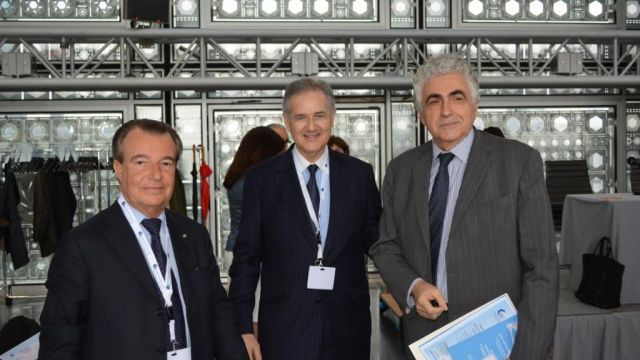 ????????????????????????????????????