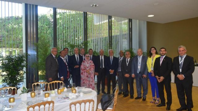 ????????????????????????????????????