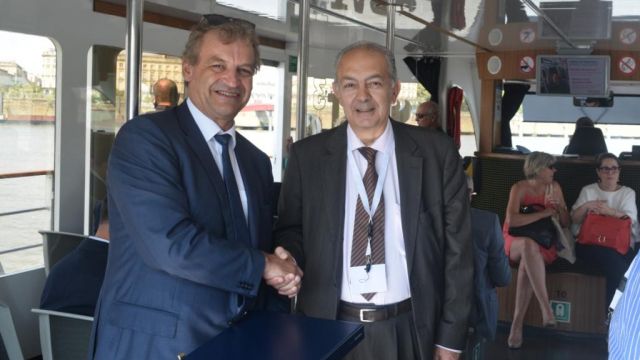 ????????????????????????????????????