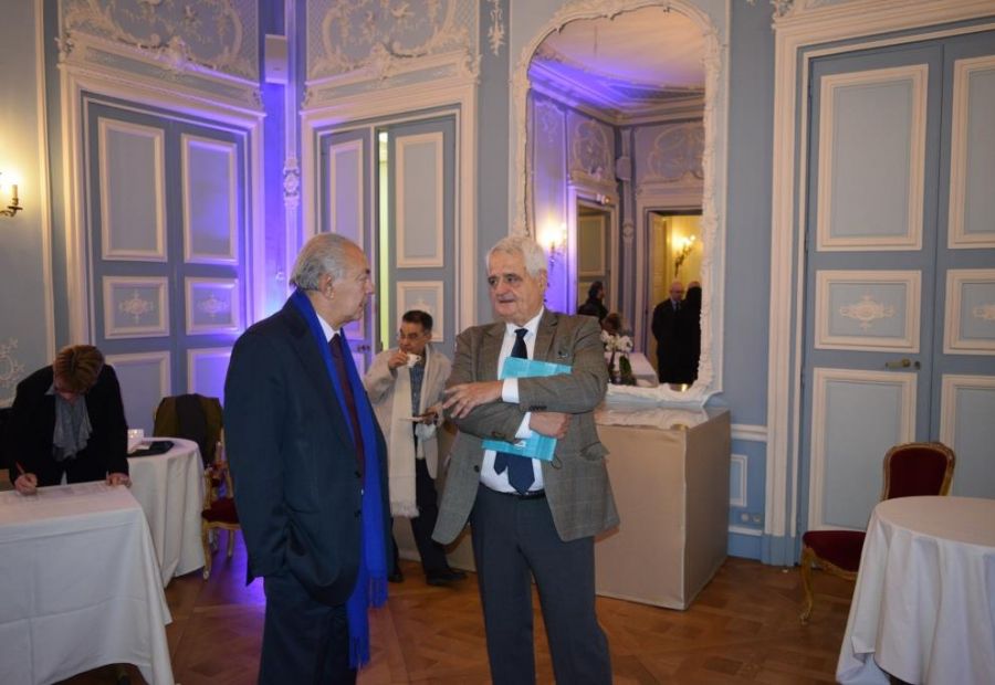 ????????????????????????????????????